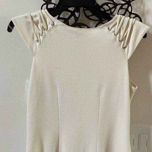 Cynthia Steffe Cap Sleeve Shift Dress in Cream 2 - Picture 7 of 9